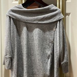 Adrienne Vitiadini sweater cowl neck